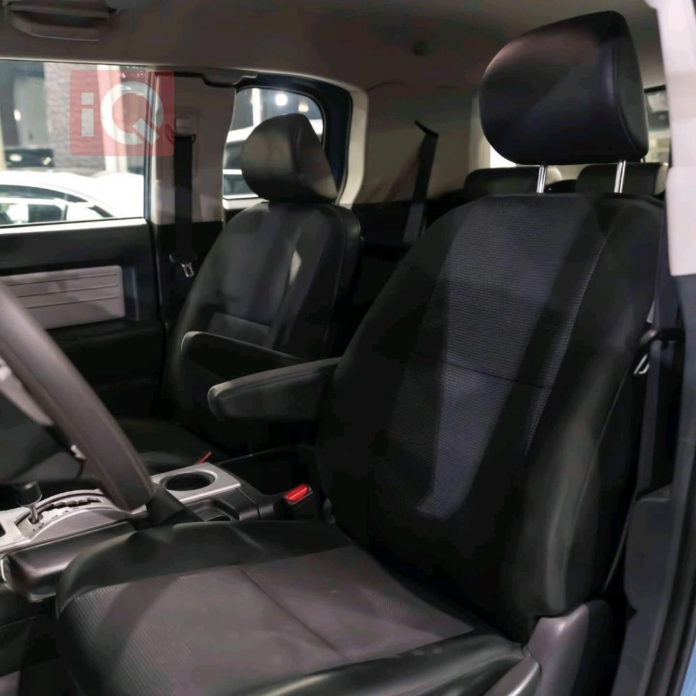 تويوتا إف جي كروزر